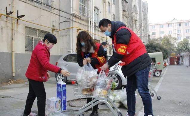 疫情下的新常态，新冠疫情与上网课的交织篇章